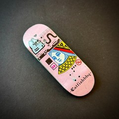 CatfishBBQ – Her Majesty Pink – FWD – 33mm – Fingerboard Deck