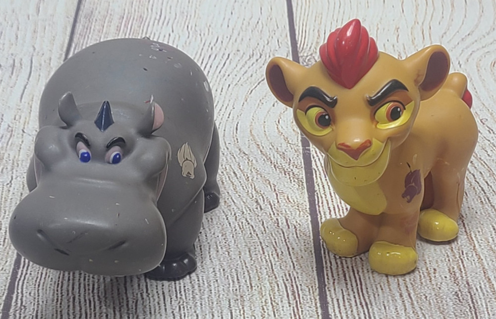 Disney The Lion Guard Figures Toys Lot of 2 Beshte Young Simba Hard Vinyl 4″