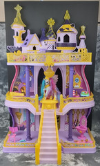 Hasbro My Little Pony Cutie Mark Magic Canterlot Castle Playset 2015 + Celestia