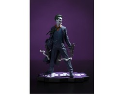 McFarlane Toys The Joker (Gabriele Dell’Otto-The Joker Purple Craze) 1:10 Scale
