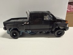 Transformers IRONHIDE Dark of the Moon Leader Class Autobot 2011