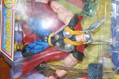 AVENGERS DEAL – BLACK WIDOW, THOR & HULK – ACTION FIGURES AND COMIC BOOKS
