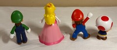 World of Nintendo 3″ Figure – Super Mario – Luigi, Peach, Toad, Mario – Jakks