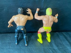 vintage Hulk Hogan w/ Ricky the Dragon WWE WWF Wrestling Superstars figures