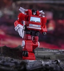 Dr Wu Customs DW-E24 Inferno Firefighters Mini G1 Extrme Warfare Action Figure
