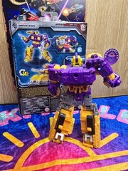 Transformers Siege War For Cybertron Deluxe Class Autobot Impactor