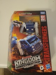 Transformers War For Cybertron Kingdom Autobot Pipes NIB