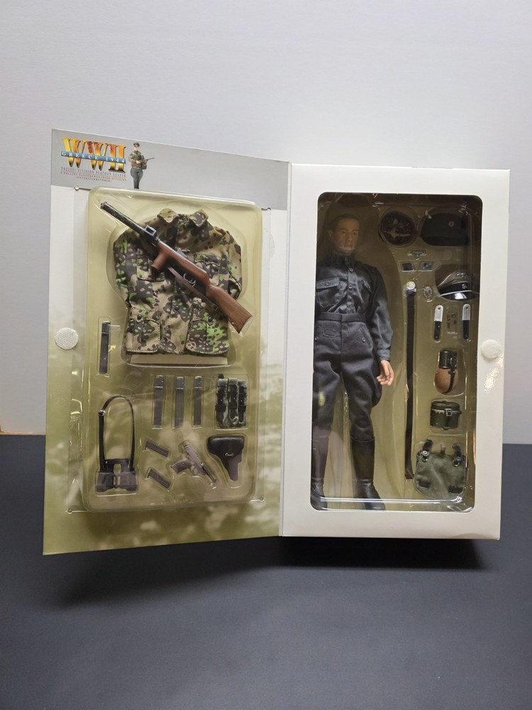 DRAGON WW2 Nico Hahn Polizei Div. Platoon Leader GREECE 1944 1:6 SCALE 2006