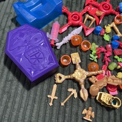 treasure x lot Accessories Weapons Coffins Eagle Snake Spider Gold Red Green