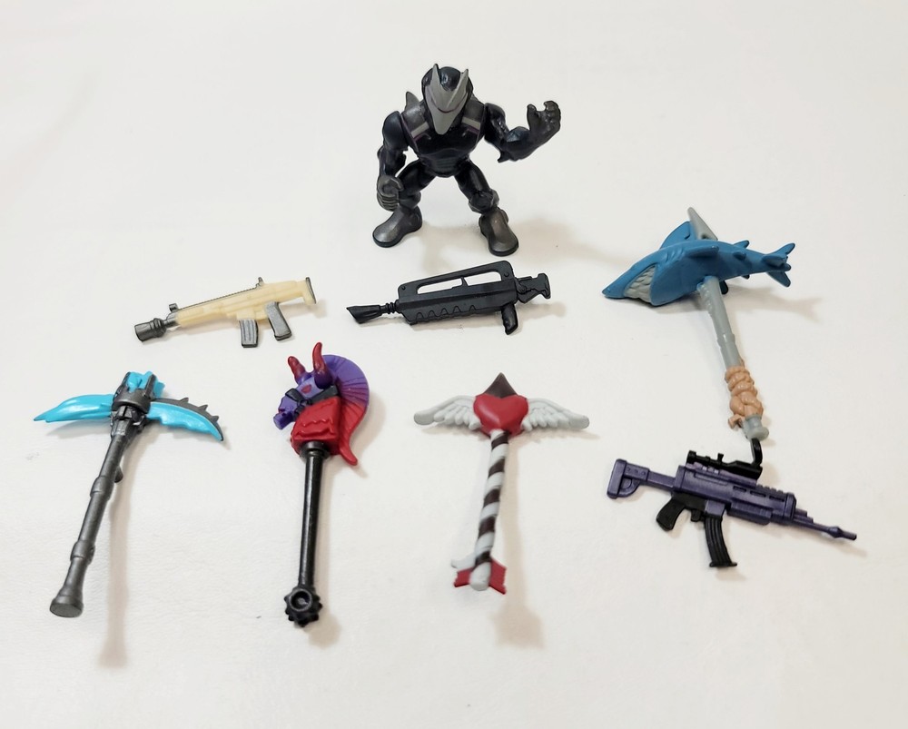 Fortnite Battle Royale Omega Mini-Figure With Weapons