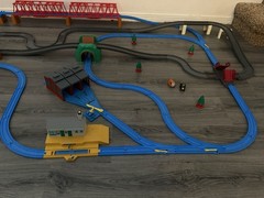 Thomas & Friends Tomy Giant Set Motorized Road and Rail System No Trains
