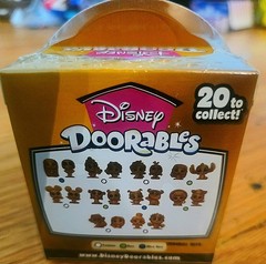 Disney Doorables Gold Peek Limited Edition Collector Set 2024 UNOPENED SEALED.