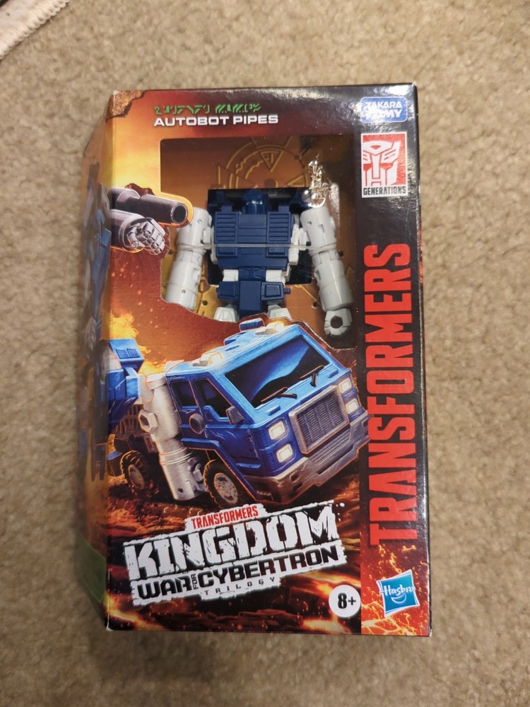 Transformers Generations War for Cybertron: Kingdom Deluxe Class Autobot Pipes