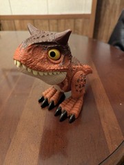 Mattel Jurassic World Wild Chompin’ Carnotaurus Dinosaur Action Figure HBY84