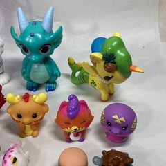 Mixed Lot Of Smalls, Shopkins, Puppy In My Pocket, Littlest Pet Shop, Tokidoki.
