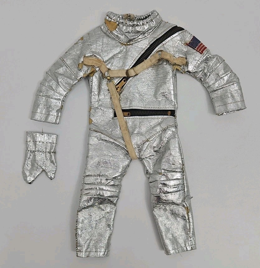 Vintage 1966 G.I. Joe Astronaut Suit – Rare 3-Zipper Variation – w/ 1 Glove