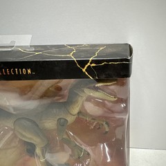 2021 Mattel Jurassic Park Amber Collection 6″ Jurassic Park Velociraptor Sealed