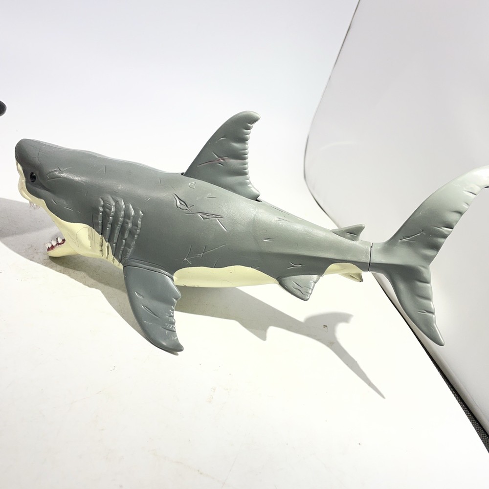 Chap Mei Animal Planet 11” Figurine 2019 Great Shark Moveable Jaw Toy