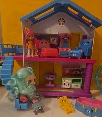 SHOPKINS Playset HAPPY PLACES Rainbow Beach +Reef Retreat +3 Dolls +Figures LOT