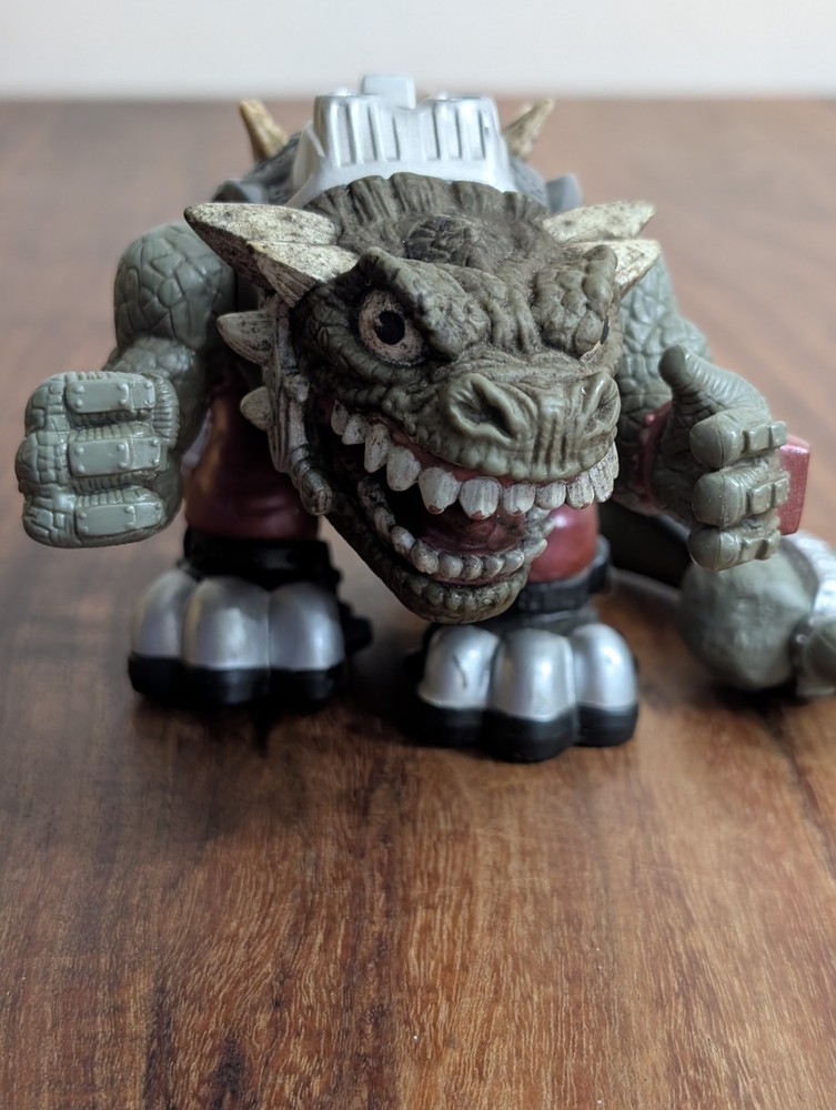 Vintage 1997 Mattel Extreme Dinosaurs Hard Rock Figure Dino Vision Street Sharks