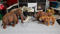 TNG Mammonteus Primigenius Model Elephant Animal Figure Toys Decor Xmas Gift