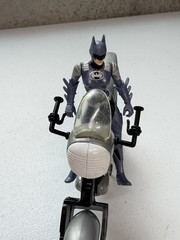 Vintage 1997 Batman BATGIRL ICE STRIKE CYCLE Action Figure + Bike/Motorcyle