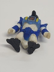 Battle Beasts Series 3. #75 Pugnacious Penguin Pre-owned Vintage Toy