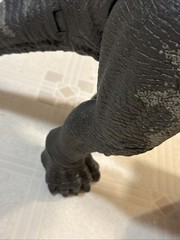Jurassic Park / World Legacy Apatosaurus Figure Dinosaur Toy 42”; VEGGIESAURUS