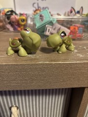LPS Littlest Pet Shop LOT!! Ask Me Questions Regarding Littlest Pet Shop!! Read
