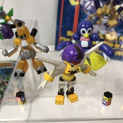 Medabots Action Figure Lot 7 Hasbro Takara Tomy 2.5” Mini Figures, Cards, Poster