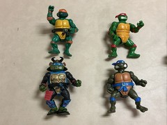 Teenage Mutant Ninja Turtles TMNT Vintage 18 Total Figures 6 Are Soft Heads.