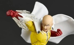 Revoltech Kaiyodo One Punch Man Saitam NR099 Deluxe Version Anime Action Figure