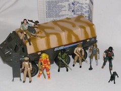 VINTAGE G.I. JOE REINFORCEMENTS VIA AMPHIBIOUS PERSONNEL CARRIER