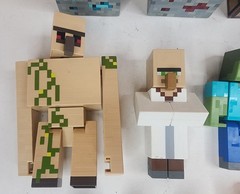 Lot of 8 Minecraft Figures Mattel Plus 3 Accessories Ore And Chest Puzzle