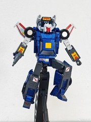 Star Toys ST-02 Tracker Tracks Masterpiece Scale SEALED NEW🇺🇲USA!