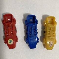Vintage 1950 United Feature Syndicate Peanuts Race Cars Red Yellow Blue 2 inches