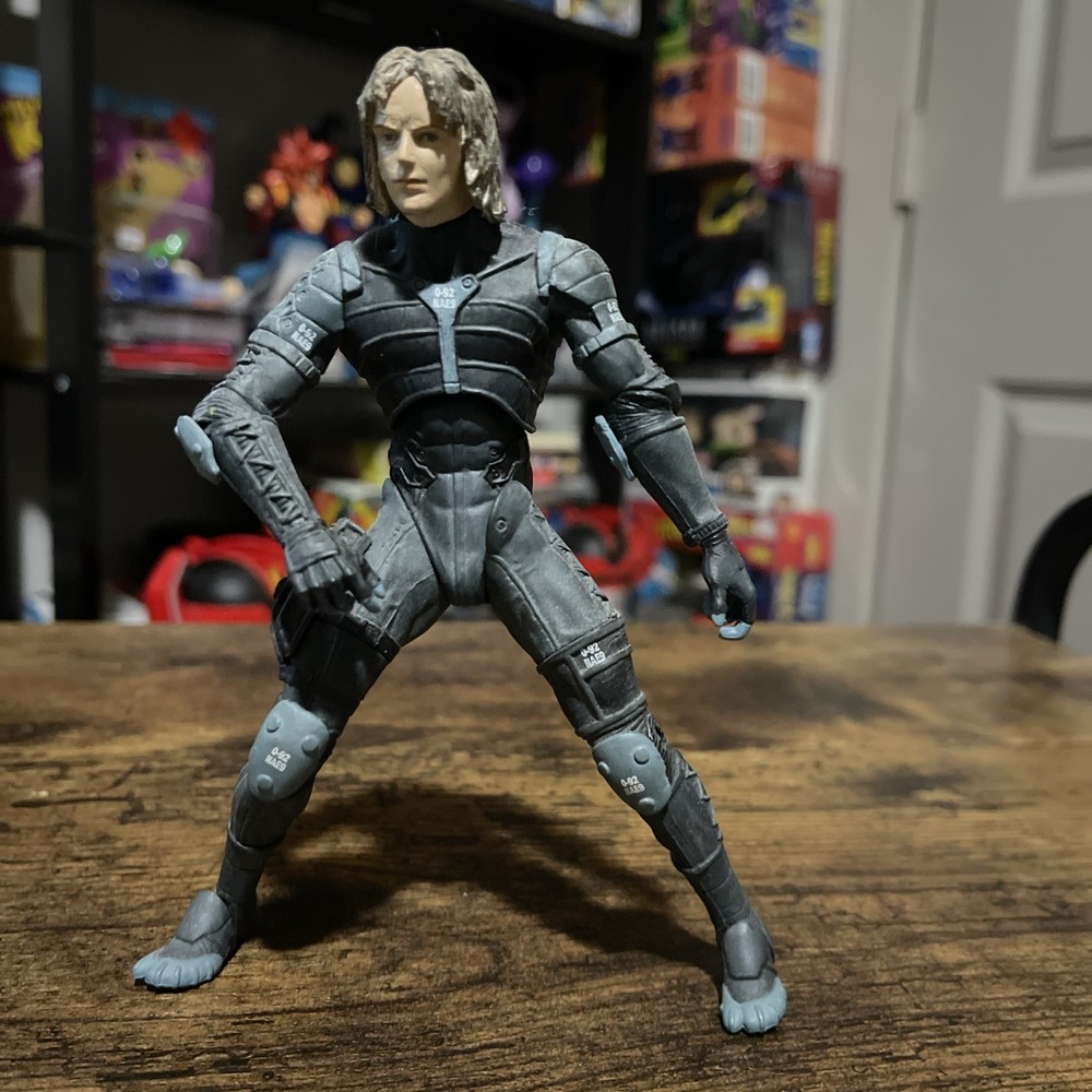 Metal Gear Solid Sons of Liberty Raiden Figure