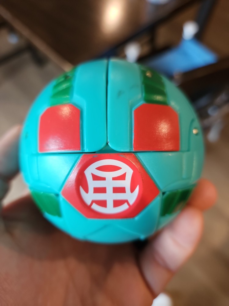 Bakugan Battle Brawlers Deka Ventus Wilda 580G Action Figure