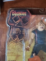 The Goonies Sloth Mezco Toys 2007! – ( RARE ERROR )- RARE ERROR – LOOK Misprint