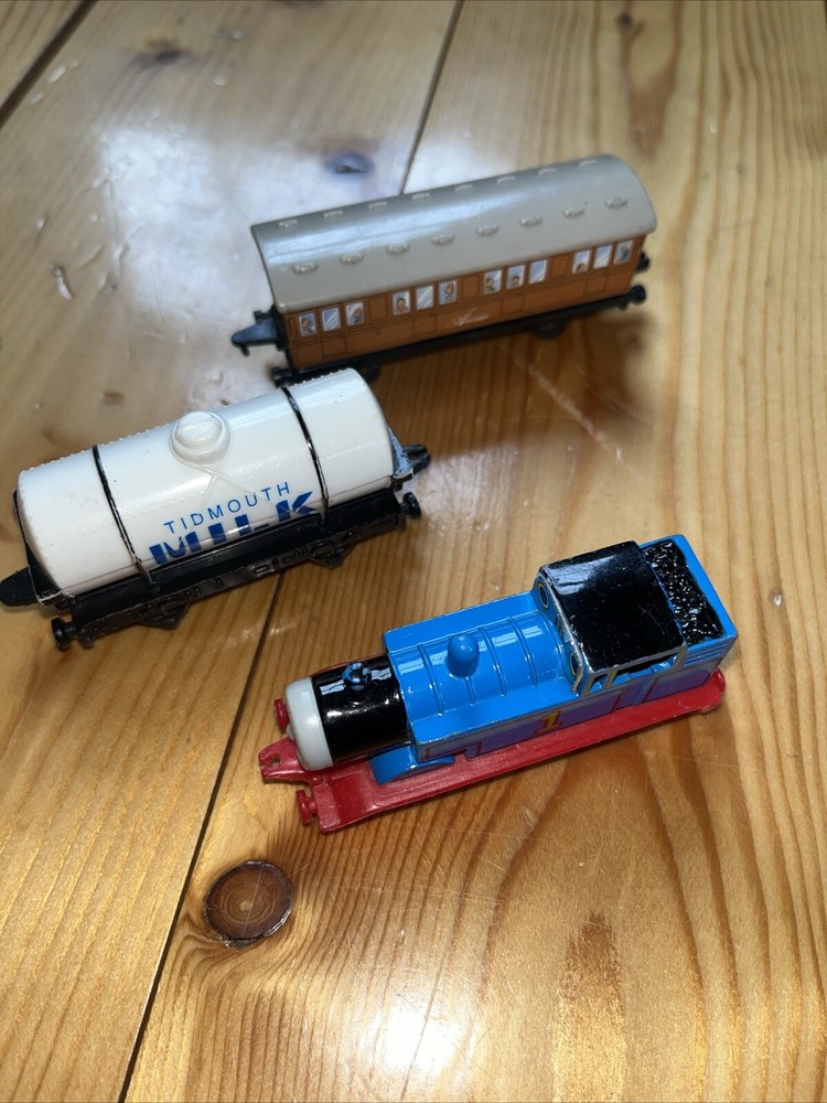 Thomas The Train Vintage Train Lot Plastic Die Cast Thomas 1985 Milk 93 Annie 97
