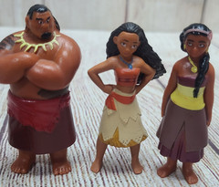 Walt Disney Moana Figures Toys Cake Toppers Lot of 4 Black Beige Red