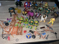 LOT OF 20TMNT TEENAGE MUTANT NINJA TURTLES 2010s Figures W Accessories