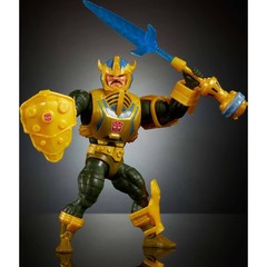 Masters of Universe Origins & Transformers Bumblebee Armor Man At Arms Action