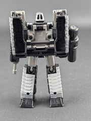 Transformers Kingdom Megatron complete Hasbro WFC Core Class Generations