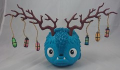 Luna 3 colorway lot 6.5-inch vinyl figure by The Bots Blue Pink Gray Urban daily