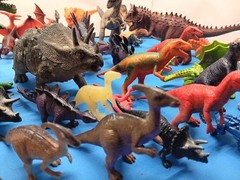 Mixed Lot 31 Piece Dinosaur Toys Plastic Resin Large & Small Pieces