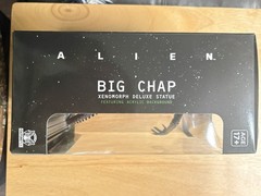 NEW! (ONLY 2 LEFT) Alien ‘Big Chap’ Xenomorph Deluxe Statue w/Acrylic Background