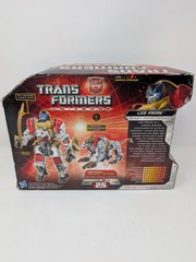 Transformers Universe Leo Prime With Snap-Out Claws Voyager Classs
