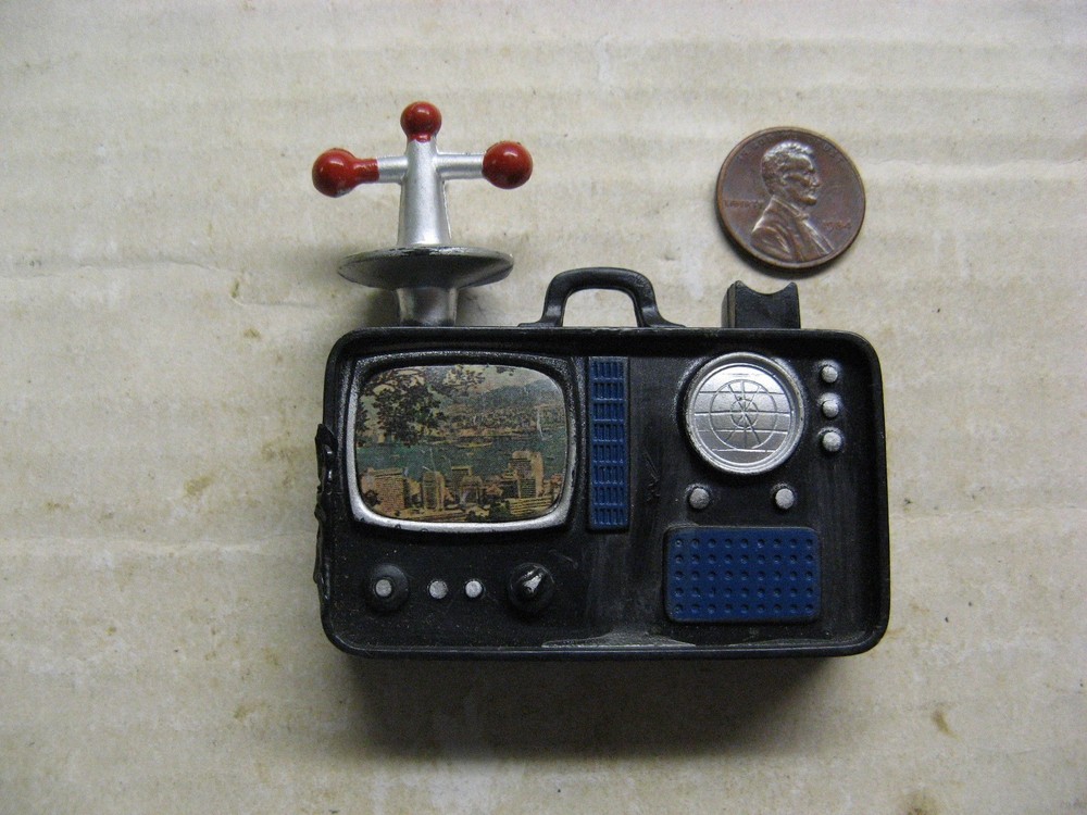 1966 Captain Action Vintage Ideal 12” Green Hornet Radio TV Scanner