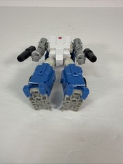 Transformers PUFFER W4C Golden Disk Collection Deluxe Class Generations USED